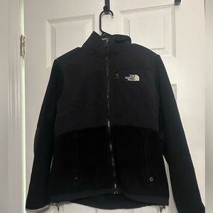 North Face Denali Fleece Women’s Medium M Black Polartec Full Zip Jacket Logo